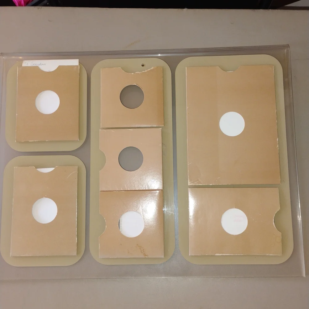 Source Unknown Brown and Cream Multi-Photo Frame